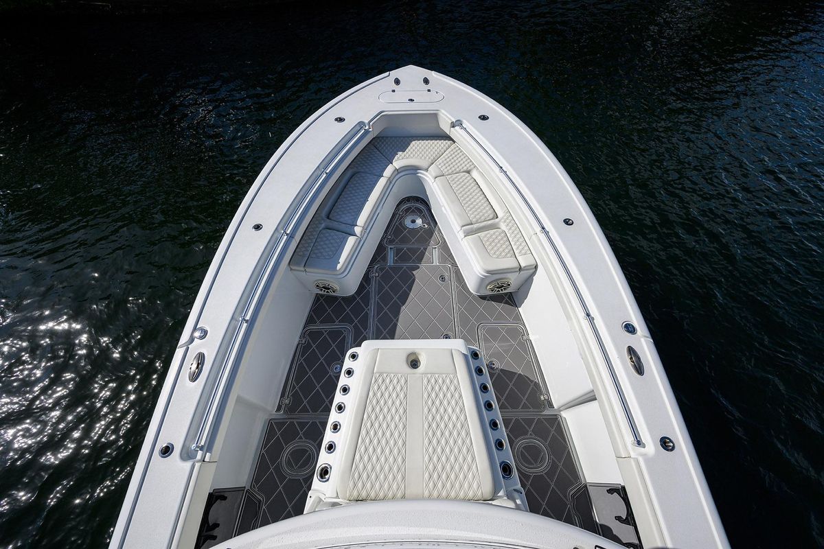 2021 Yellowfin 42 