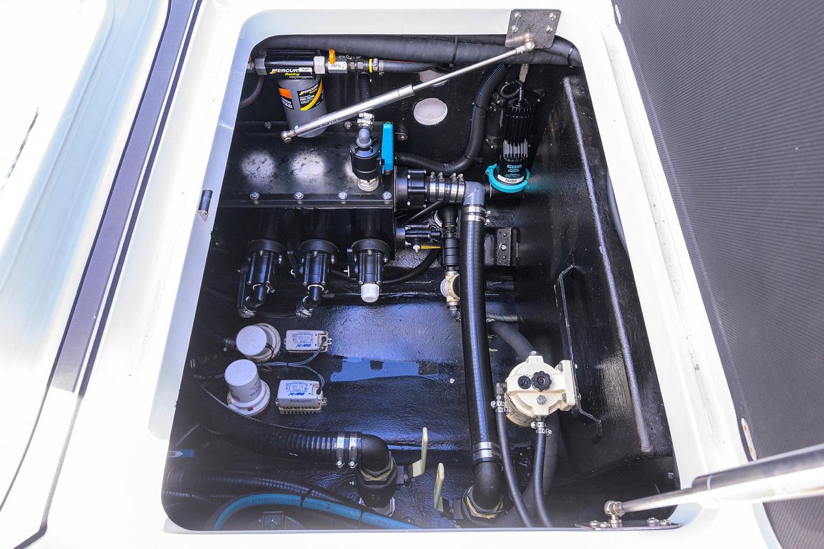 2021 Yellowfin 42 