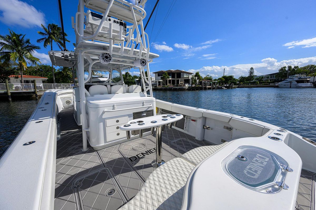 2021 Yellowfin 42 