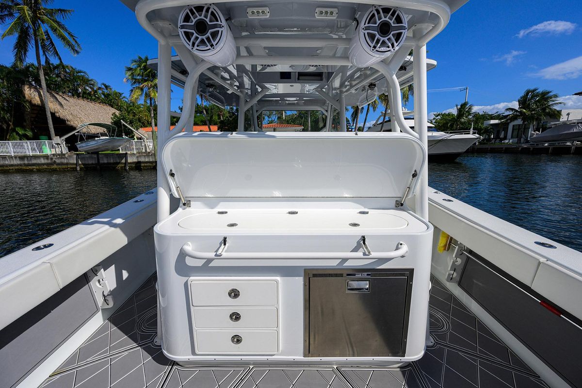 2021 Yellowfin 42 