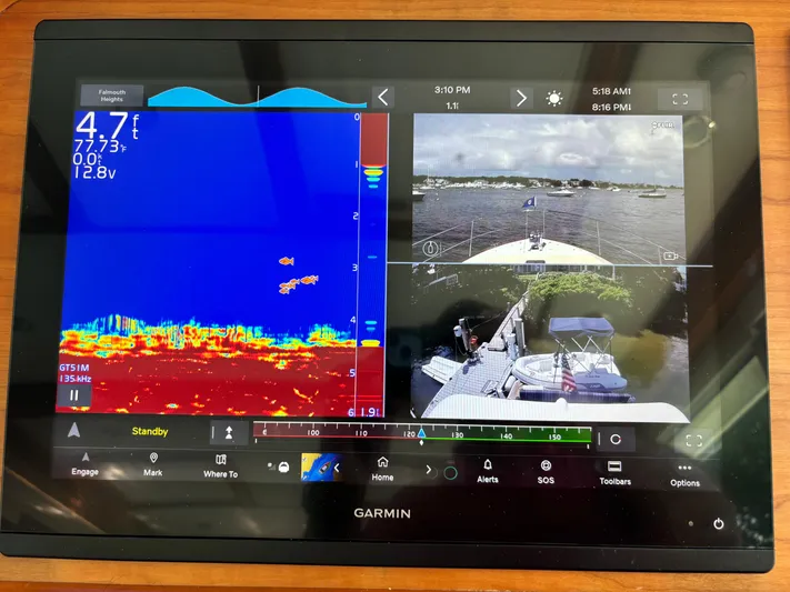 R Queen III Yacht Photos Pics 