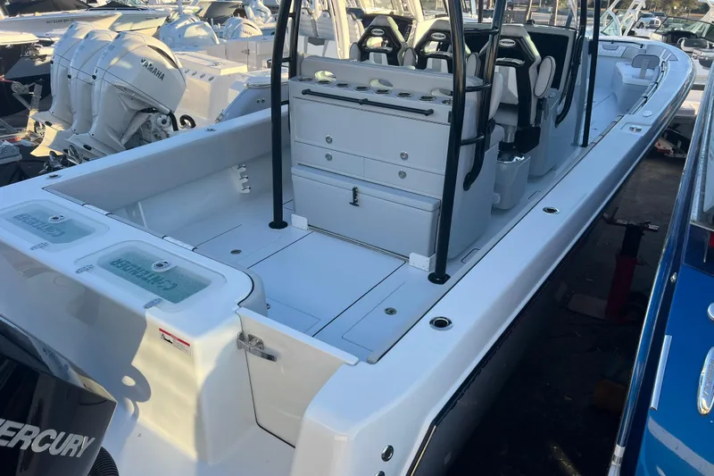  Yacht Photos Pics 2026 Contender 39 ST boat with spacious deck and seating, featuring Yamaha engines.