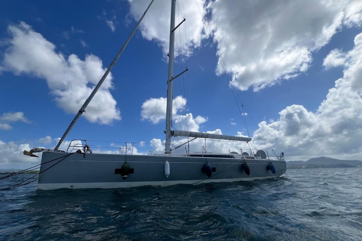 2010 Grand Soleil 52 