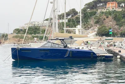 Evo Yachts R4 WA