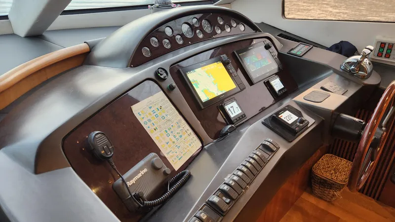 Space Oddity Yacht Photos Pics 