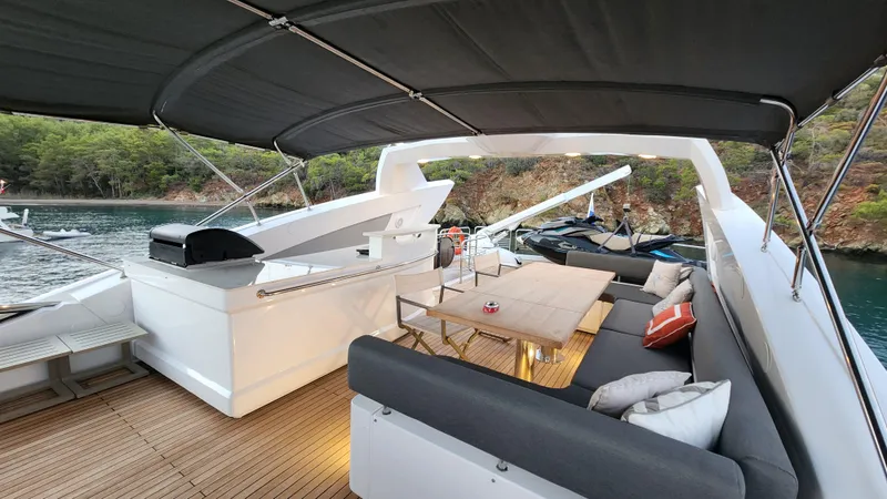 Space Oddity Yacht Photos Pics 