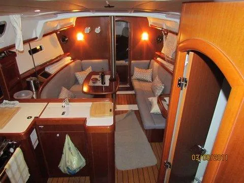 Esprit Yacht Photos Pics 