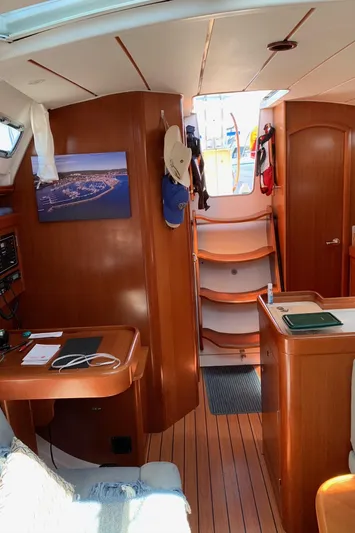 Esprit Yacht Photos Pics 