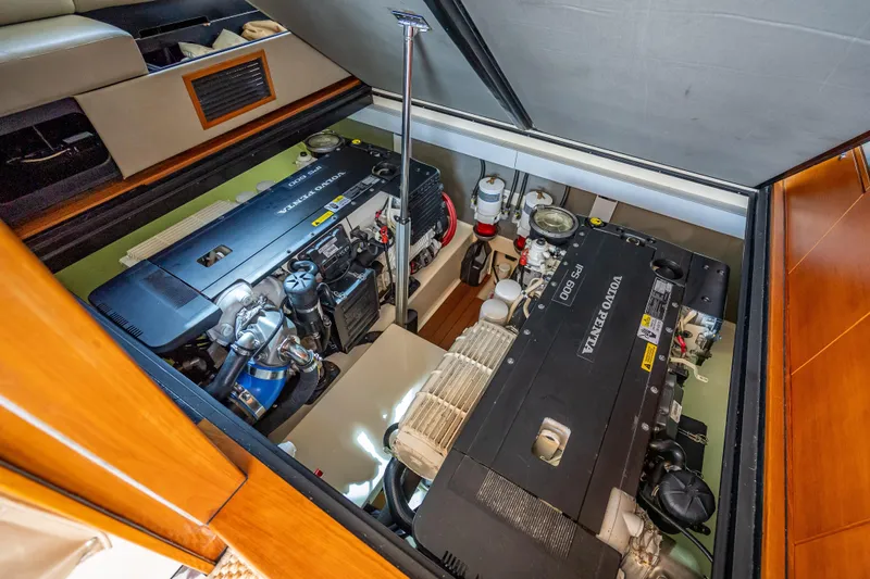 Stella Yacht Photos Pics Engine room of 2018 Palm Beach Motor Yachts PB50 with Volvo Penta IPS 600 engines.