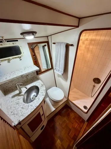 Ocean Jewel Yacht Photos Pics 1981 Ocean Alexander Mk1 - Image 25