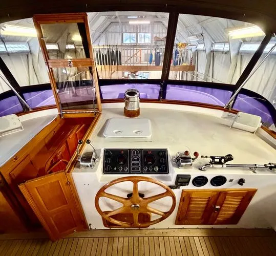 Ocean Jewel Yacht Photos Pics 1981 Ocean Alexander Mk1 - Image 8