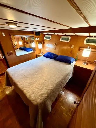 Ocean Jewel Yacht Photos Pics 1981 Ocean Alexander Mk1 - Image 22