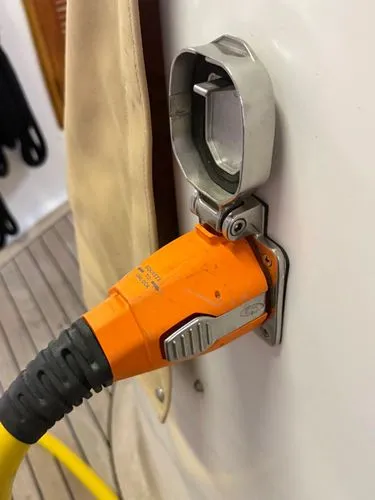 Ocean Jewel Yacht Photos Pics 1981 Ocean Alexander Mk1 - Image 37