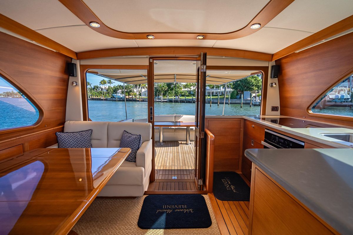 2018 Palm Beach Motor Yachts 55 