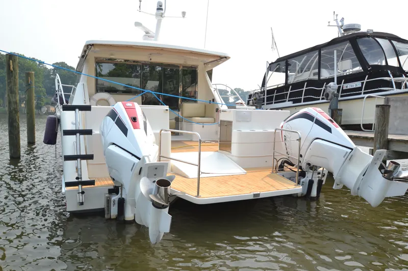 N/n Yacht Photos Pics 