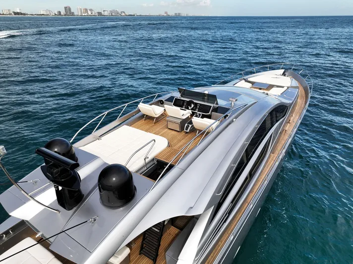 Phoenix Rising Yacht Photos Pics 2017 Pershing 82 VHP luxury yacht cruising on the ocean.