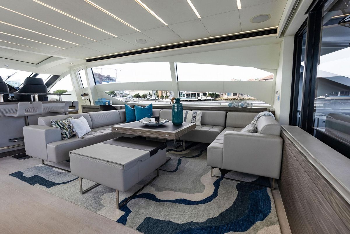 2017 Pershing 82 
