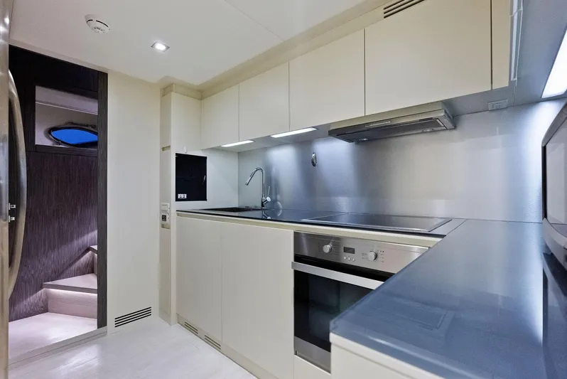 Phoenix Rising Yacht Photos Pics 