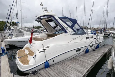 2004 Sealine S34