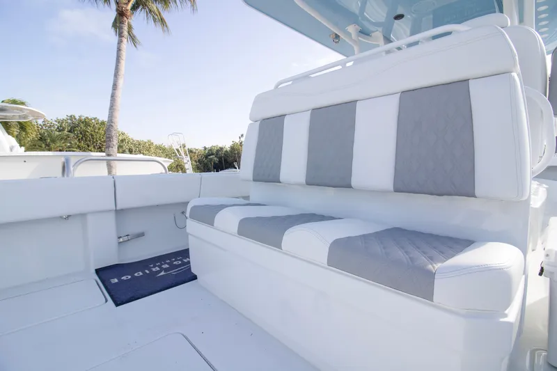  Yacht Photos Pics 2026 Invincible 39 Open Fisherman boat with stylish seating and sleek design.