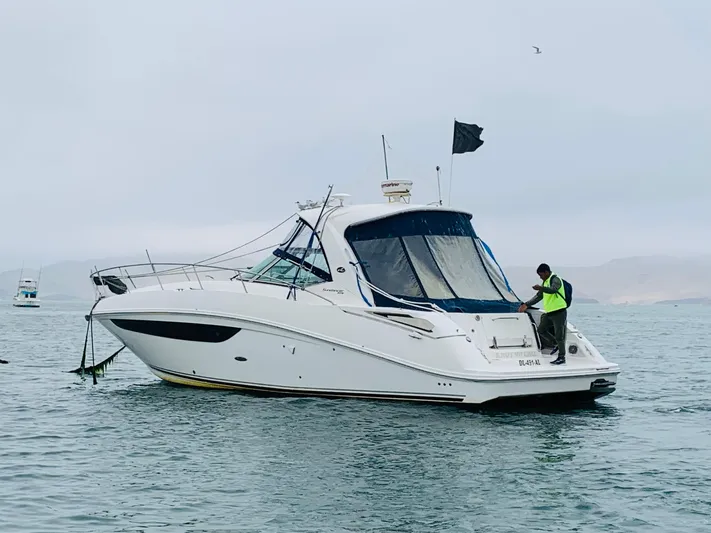 Knot On Call Yacht Photos Pics 