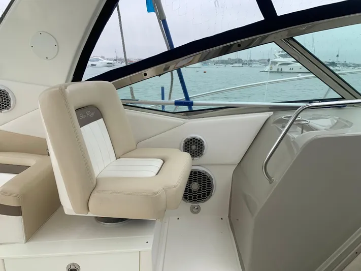 Knot On Call Yacht Photos Pics 