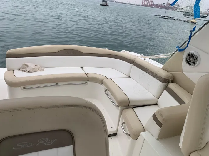 Knot On Call Yacht Photos Pics 