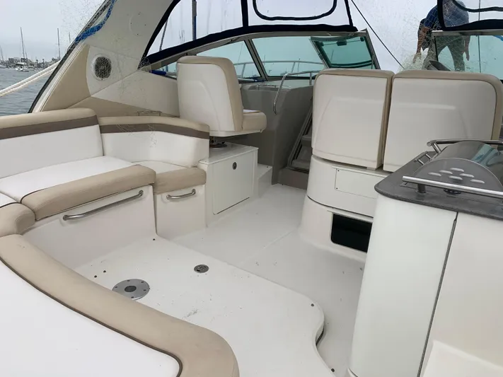 Knot On Call Yacht Photos Pics 