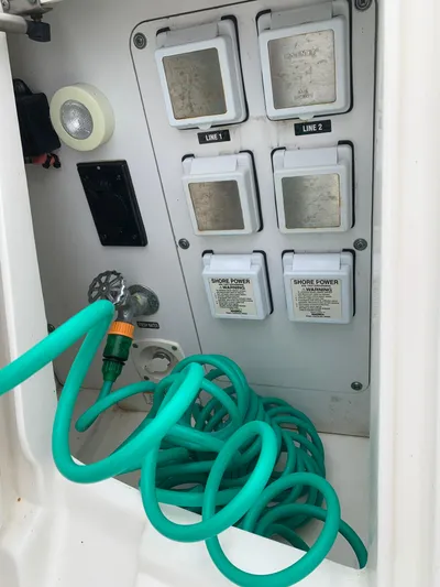 Knot On Call Yacht Photos Pics 