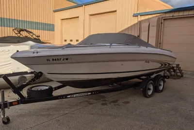 Sea Ray 210