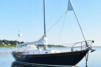 Hinckley 41