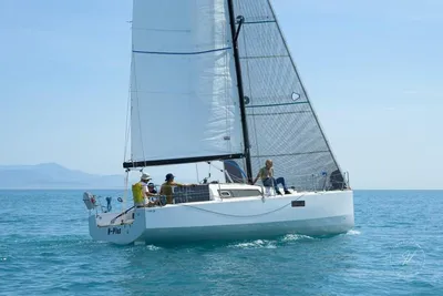 2013 Pogo 30