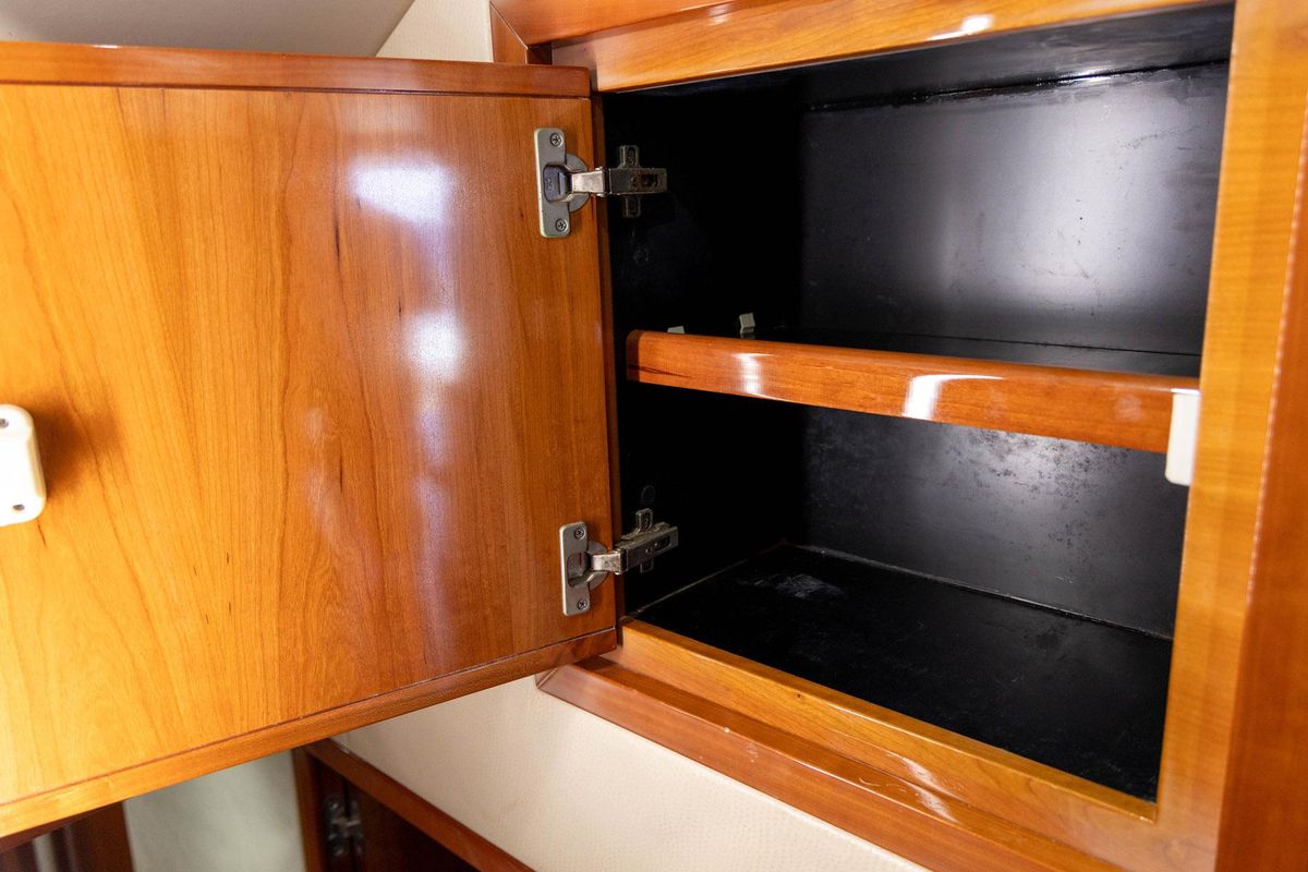 2006 Bertram 51 
