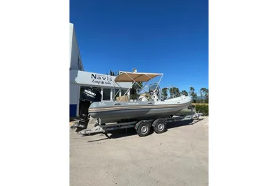 2017 Zodiac Medline 660