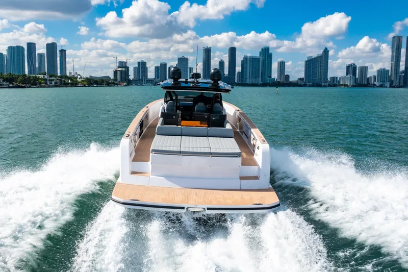 Sero Yacht Photos Pics 