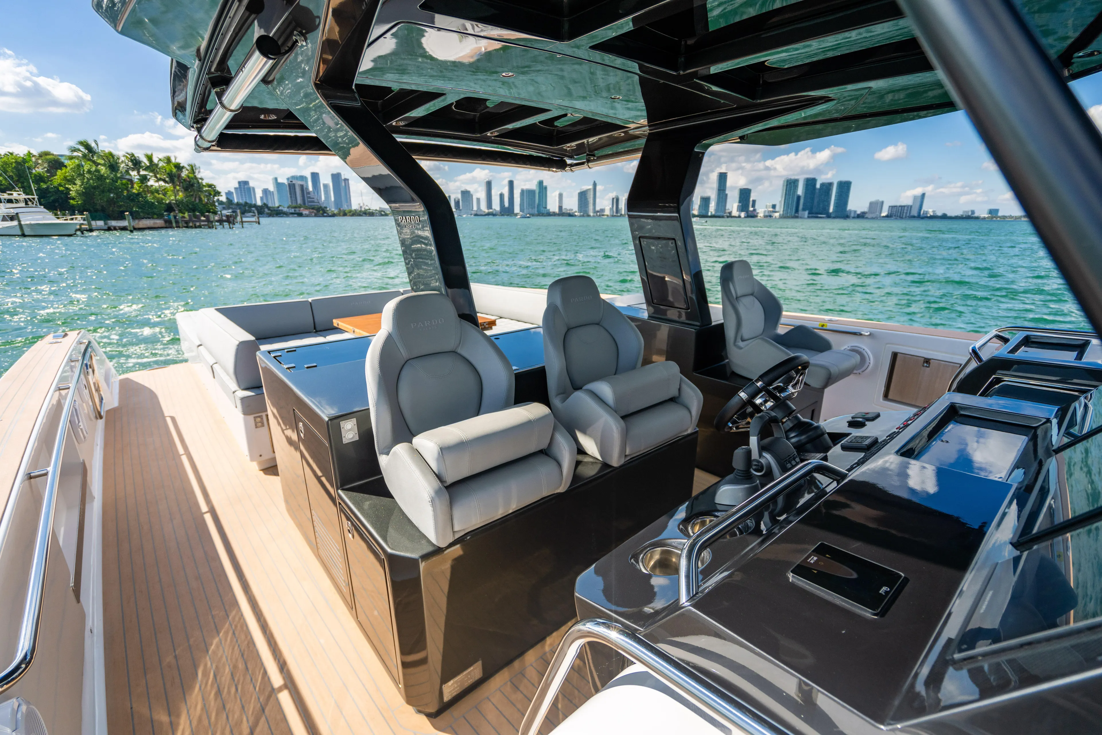 Sero Yacht Photos Pics 