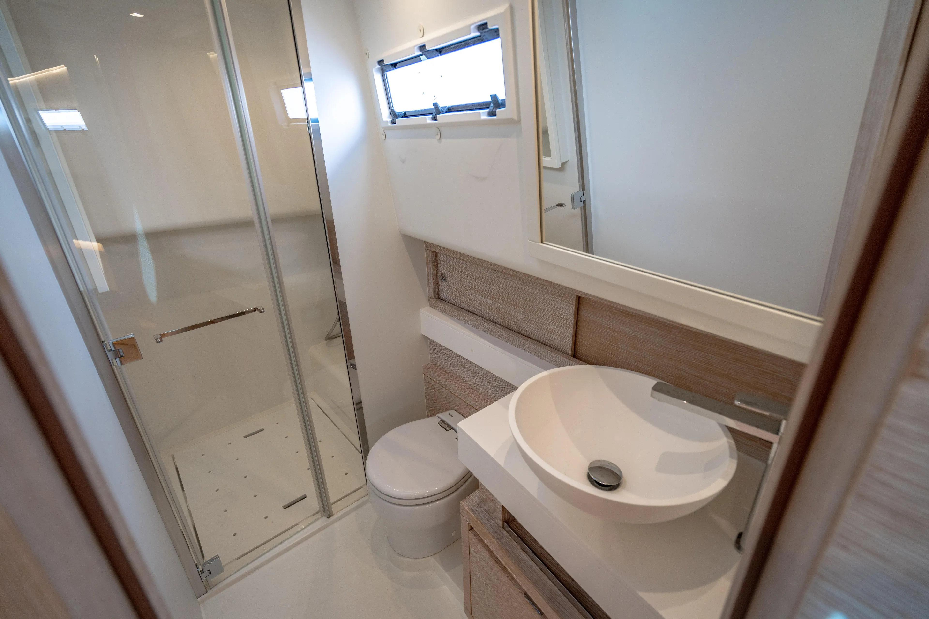 Sero Yacht Photos Pics 