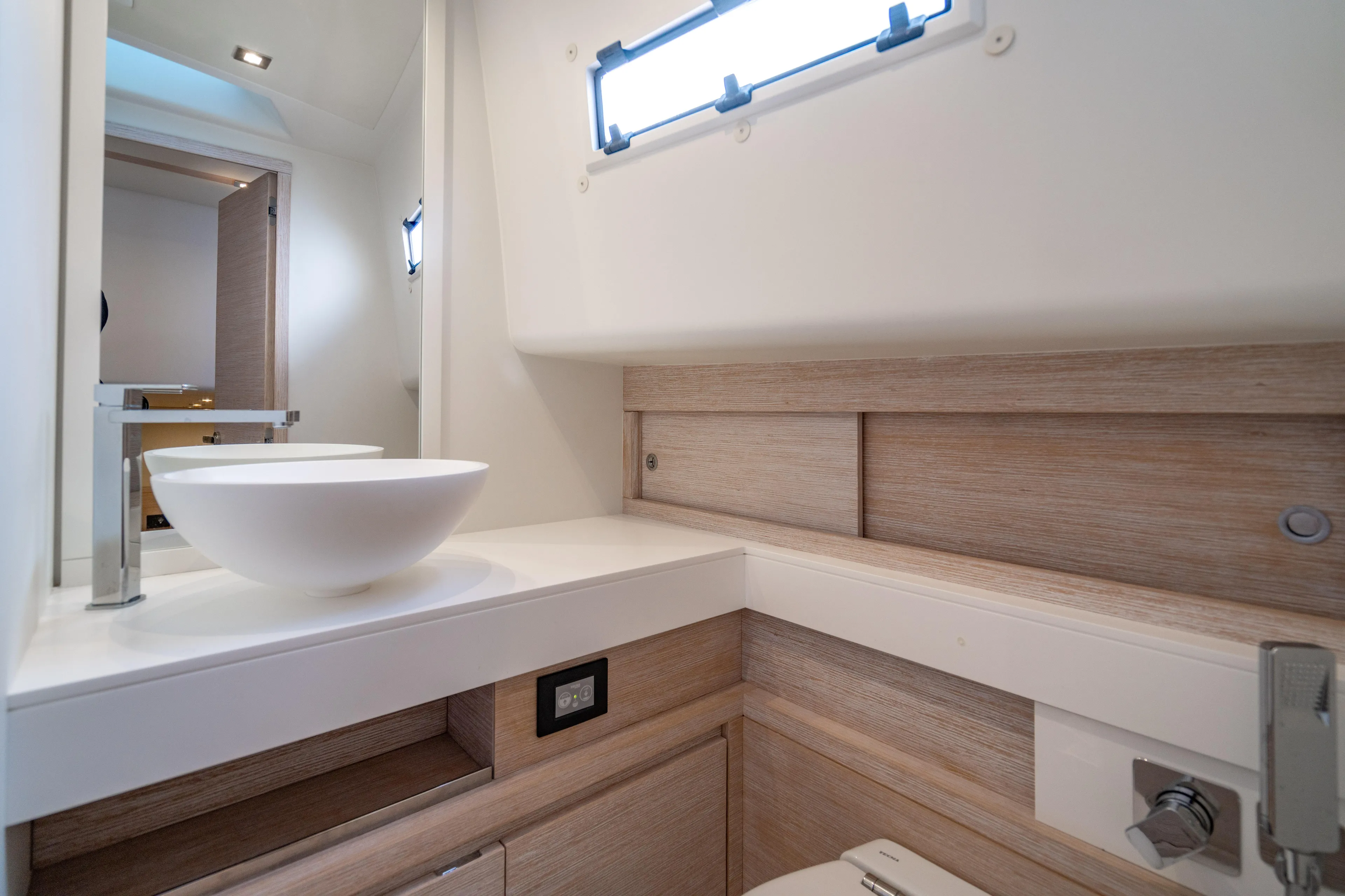 Sero Yacht Photos Pics 