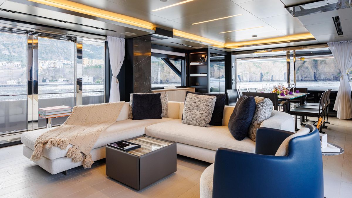 2023 Riva 99 
