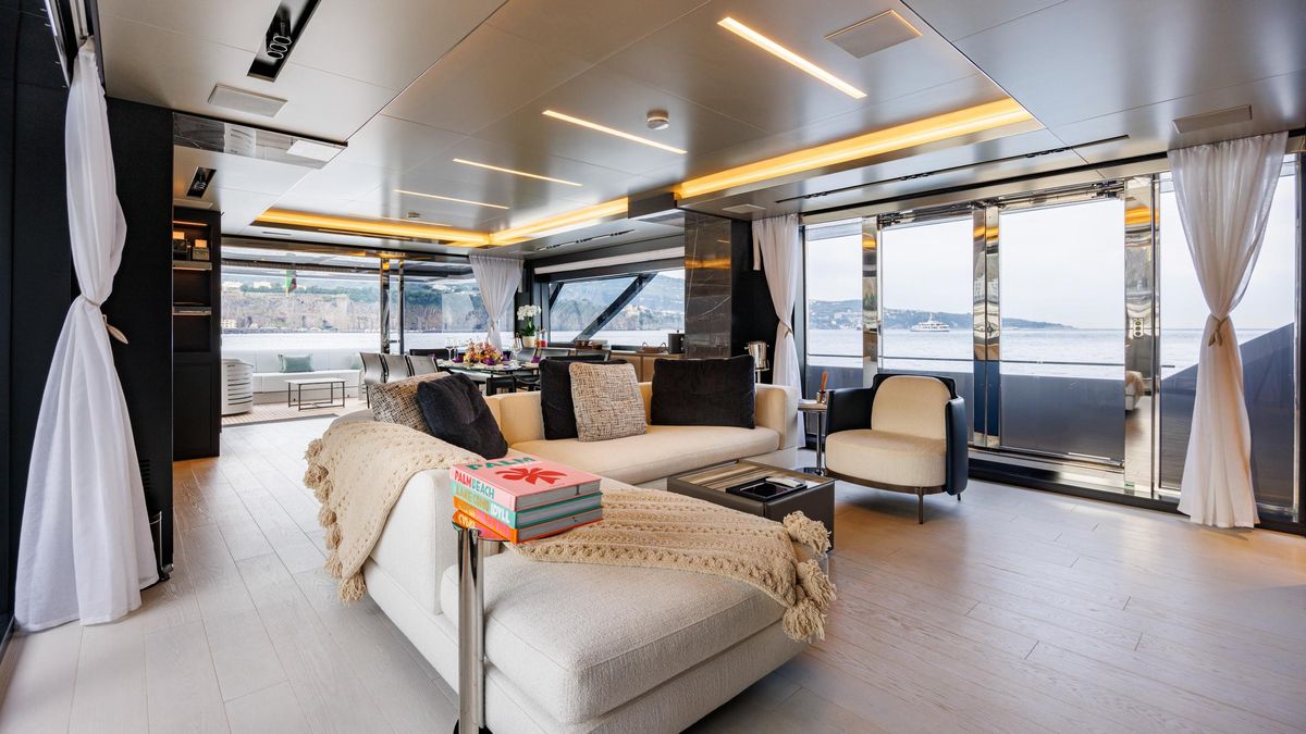 2023 Riva 99 