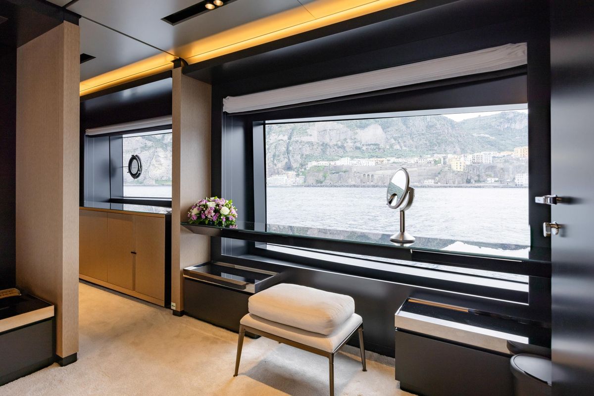2023 Riva 99 