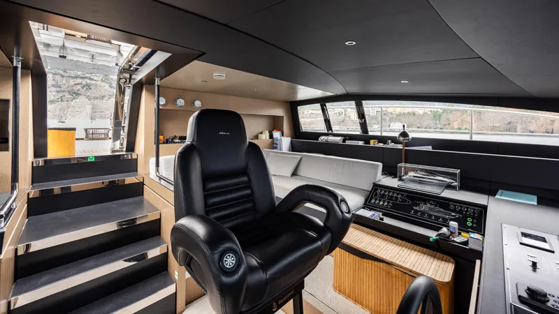 Stile Di Vita Yacht Photos Pics 