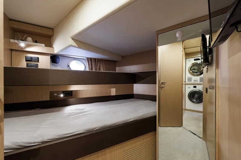 Stile Di Vita Yacht Photos Pics 