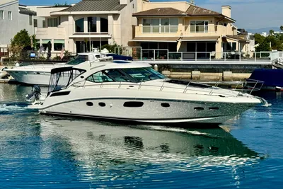 Sea Ray 43 Sundancer