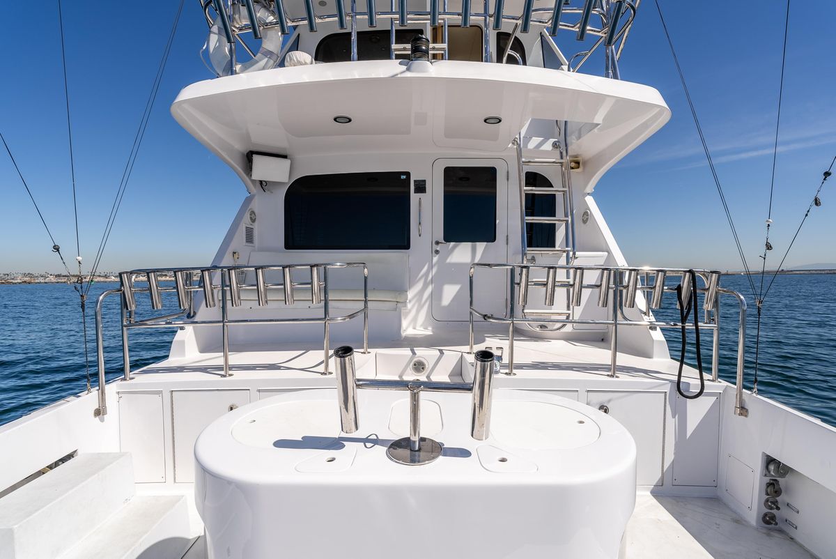 2000 Hatteras 70 