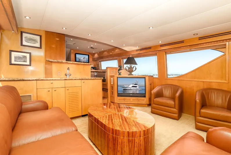 Grunt Yacht Photos Pics 