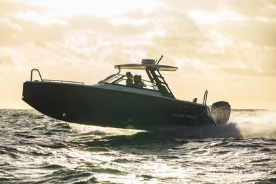 2022 XO Boats DSCVR T-Top