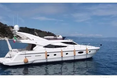2004 Ferretti Yachts 620