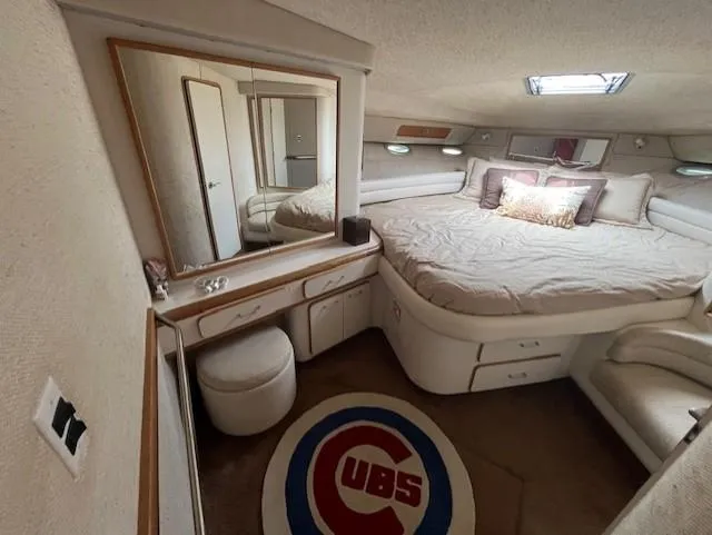 To Come Yacht Photos Pics 