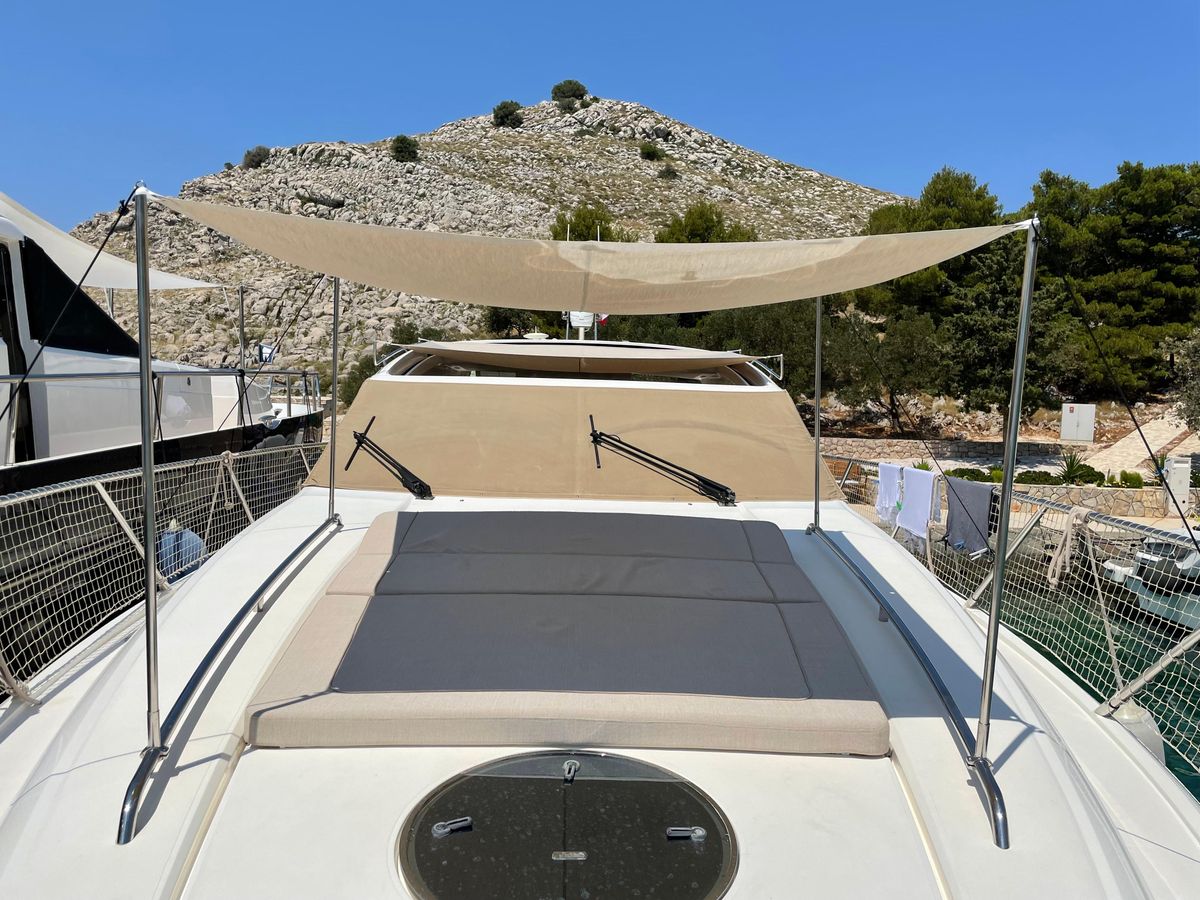 2008 Princess 52 